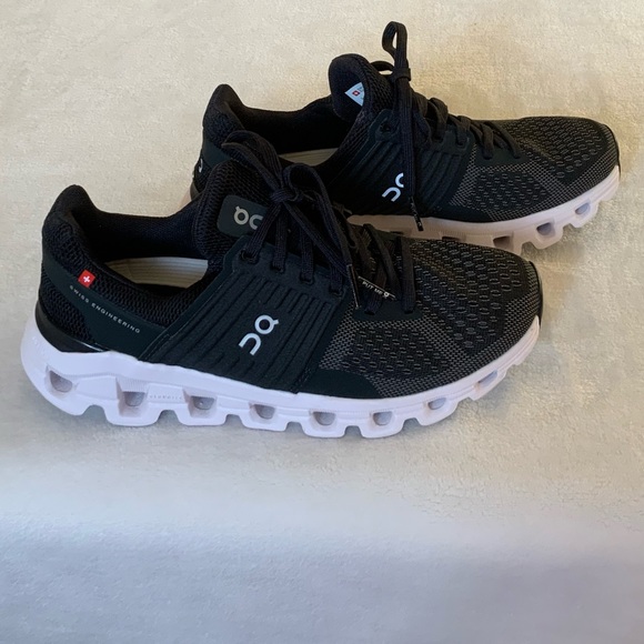 ON Cloudswift  women’s Running Sneakers - Picture 6 of 16